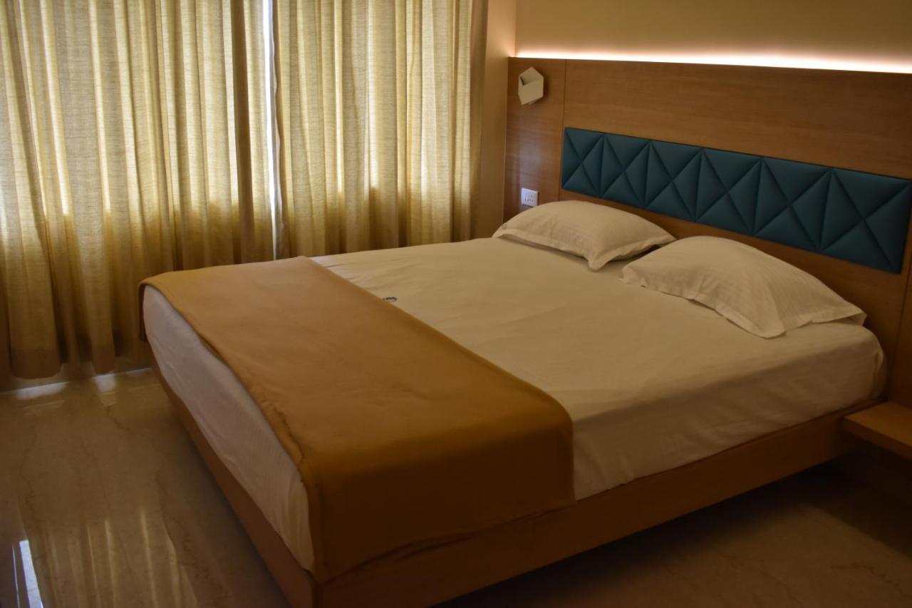פאלני Hotel Vps Grand מראה חיצוני תמונה