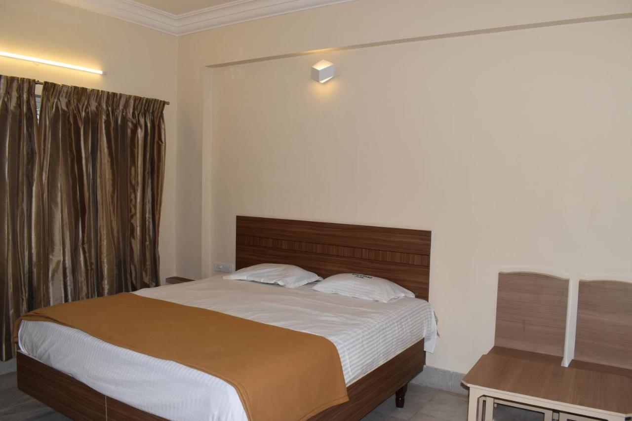 פאלני Hotel Vps Grand מראה חיצוני תמונה
